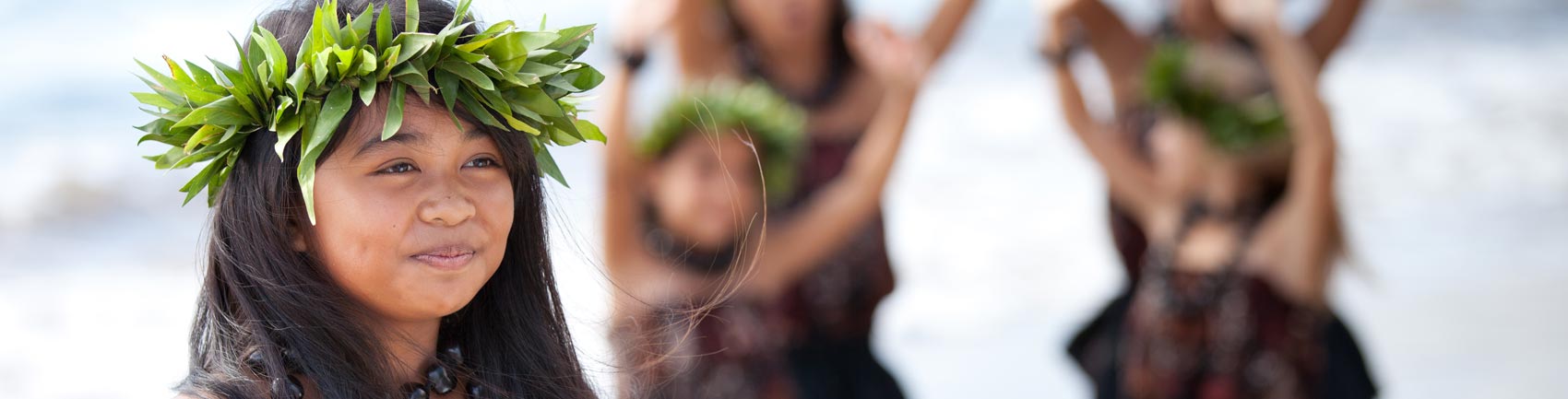 Hula dancers