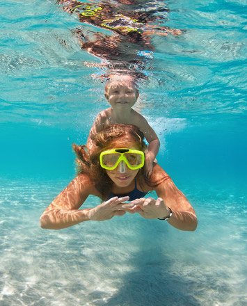 Snorkeling mom