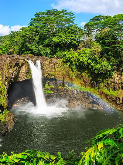 vacation-inspiration-hawaii-island-rainbow-falls-405x545.jpg