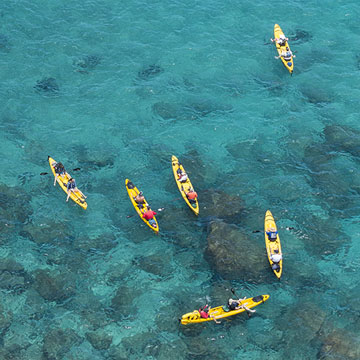 Kayaking the Napali coast