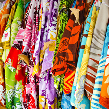 Shopping at Alii Gardens Market place