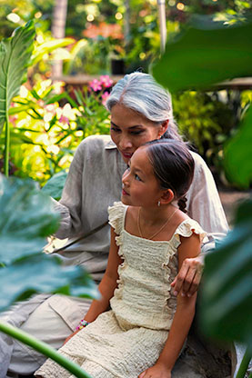 family in Maui
