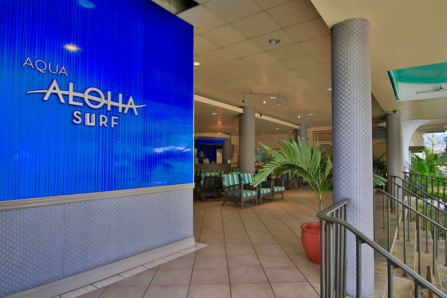 Aqua Aloha Surf entrance to lobby. 