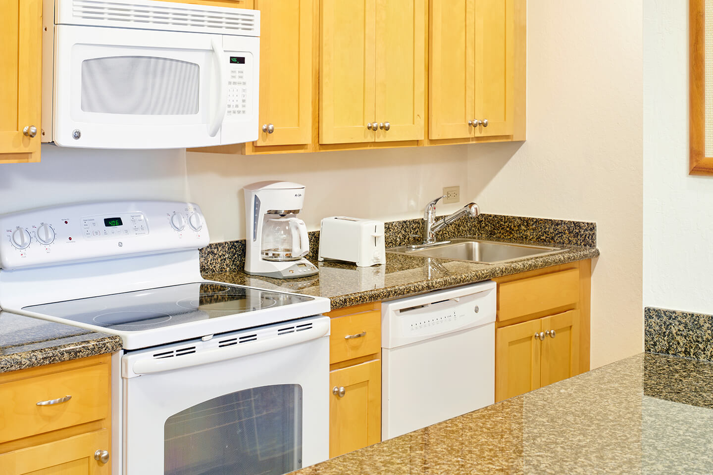 One-Bedroom Garden View Suite Kitchen