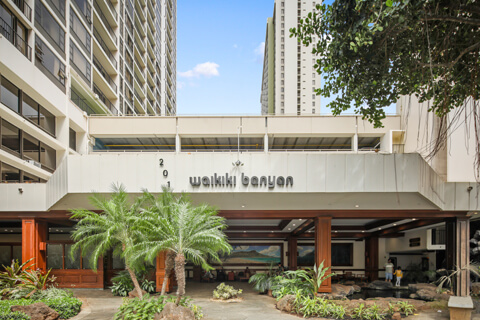 Aston at the Waikiki Banyan entrance