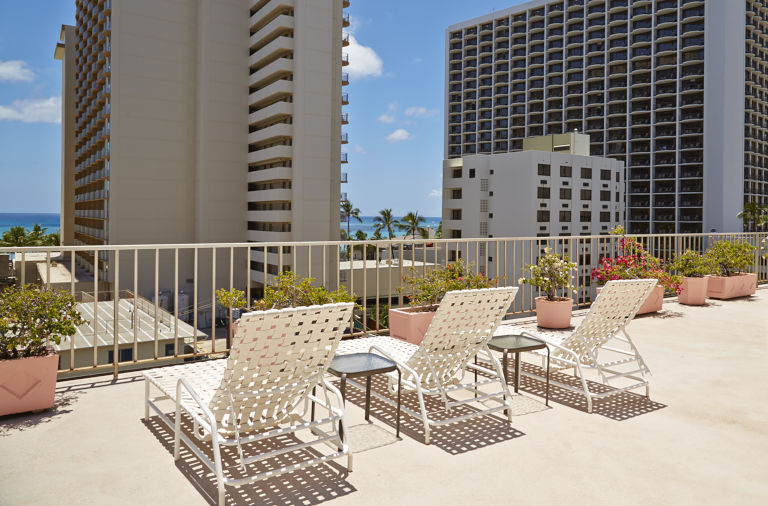 ewa-hotel-waikiki-sundeck-768x506.jpg