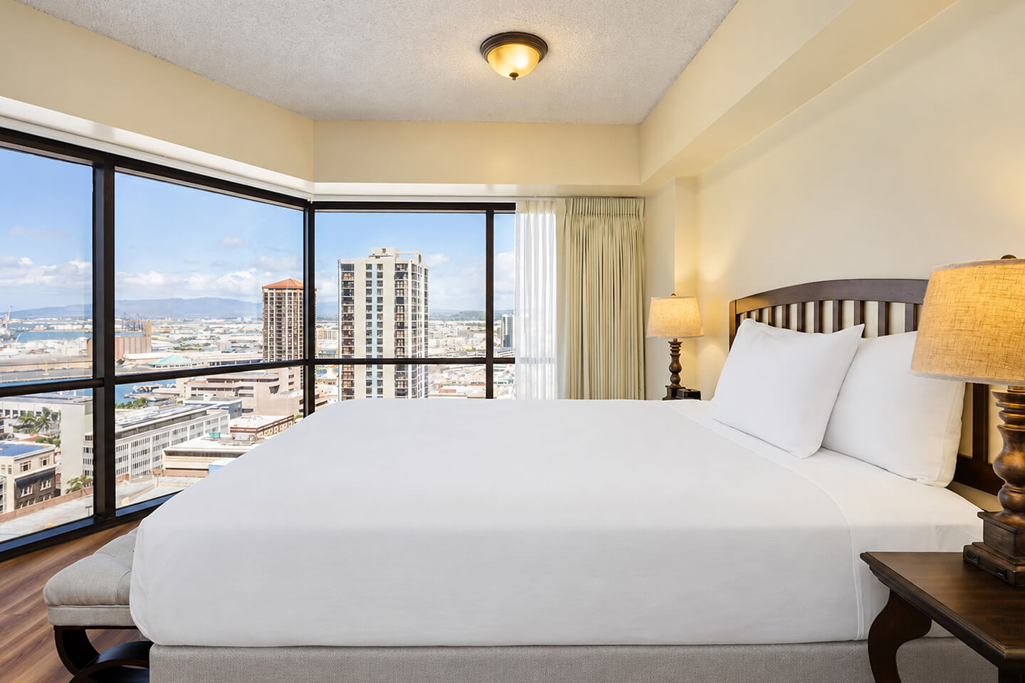 One-Bedroom Executive Harbor View Suite Bedroom