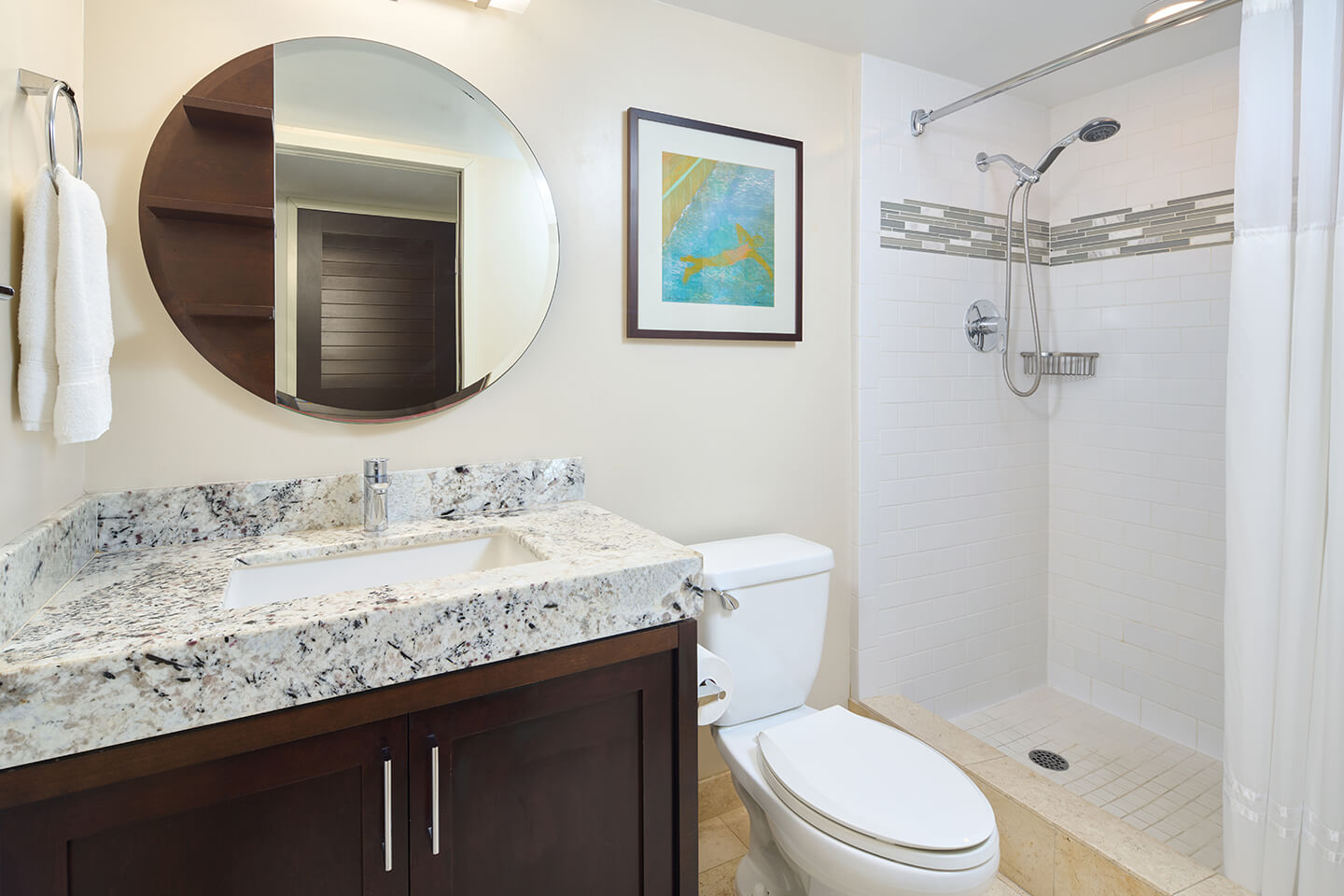 Luxury Two-Bedroom City View Bathroom