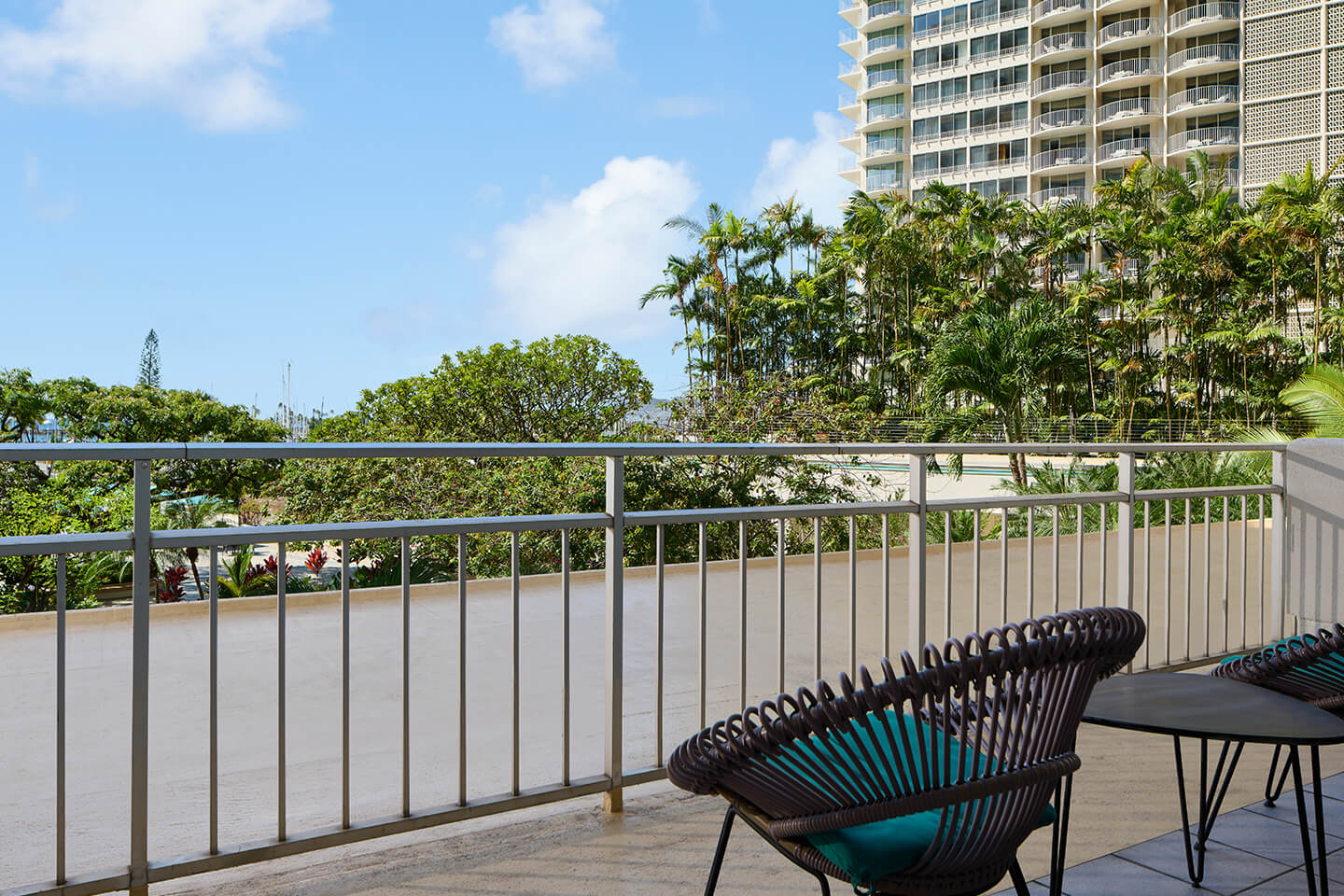 Luxury Junior Suite Courtyard View