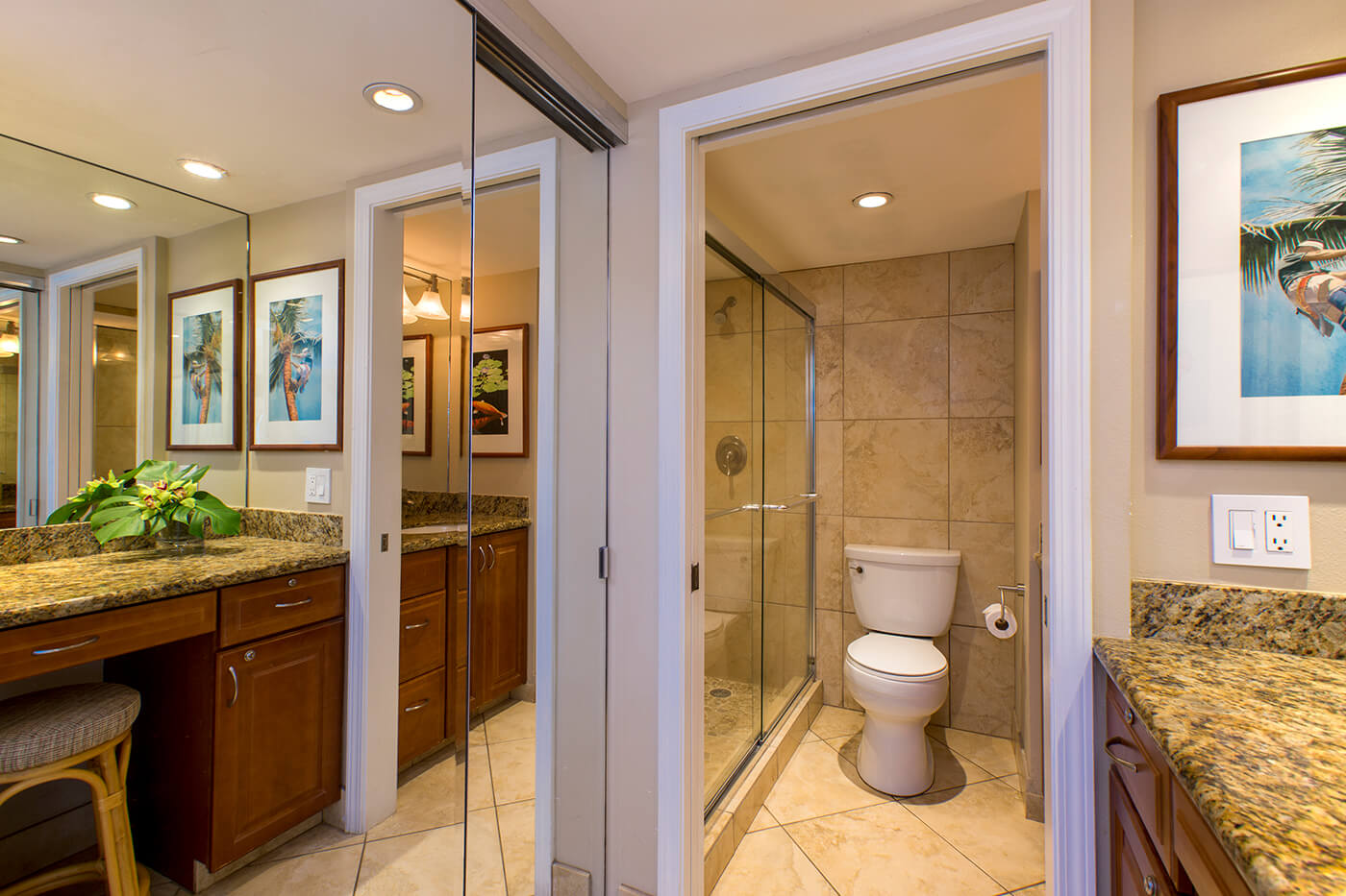 Studio Oceanfront Bathroom