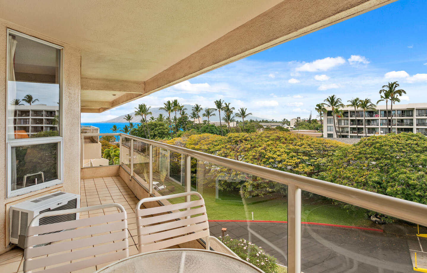 One-Bedroom Partial Ocean View Suite Balcony