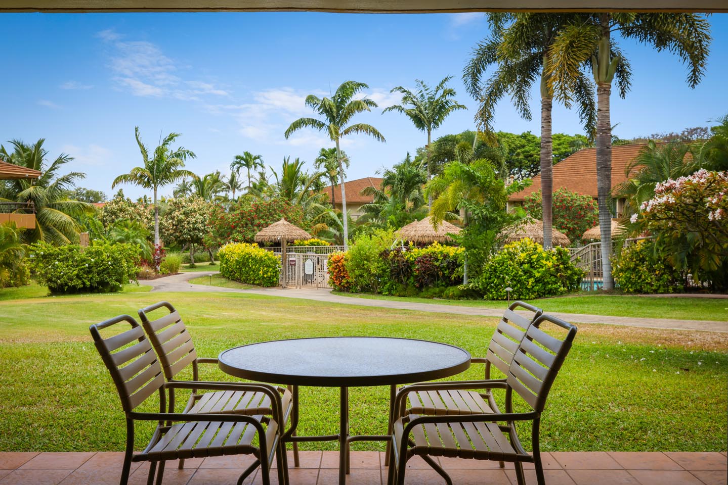 Maui Kaanapali Villas Garden View lanai with separate seating area