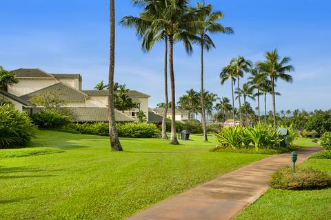 Manualoha Resort Grounds