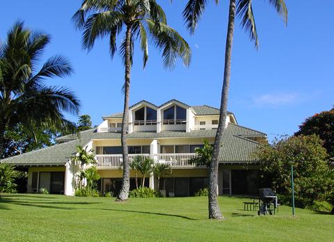 Manualoha Resort Grounds