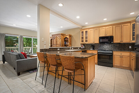 Kitchen counter top with seating