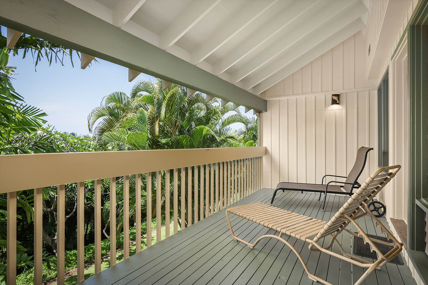 Balcony with loungers.