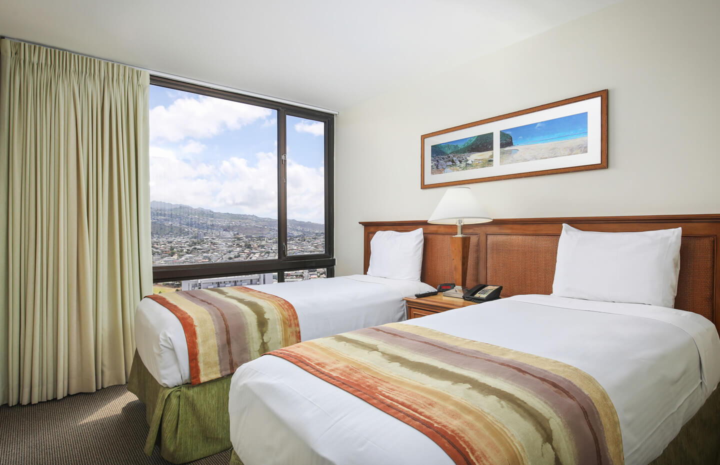 2 Bedroom Partial Ocean View Bedroom