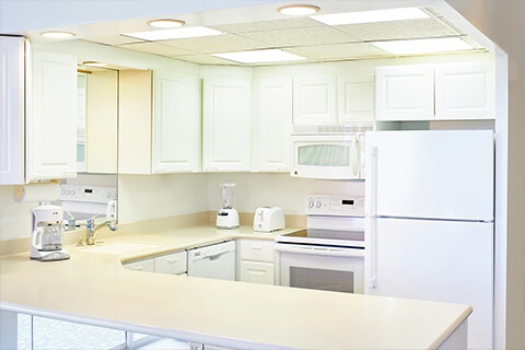 One-Bedroom Two-Bath Ocean View Suite Kitchen