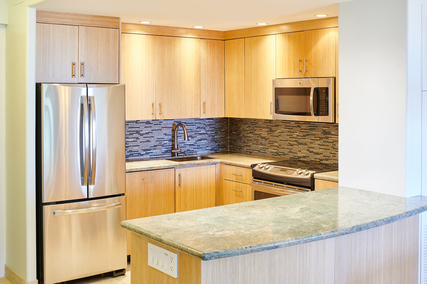 One-Bedroom Ocean View Premium Kitchen