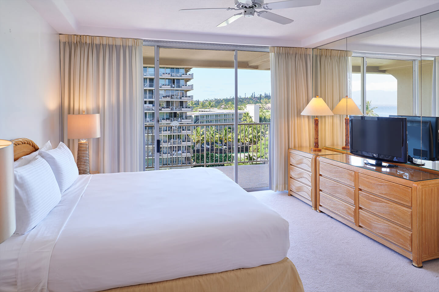 One-Bedroom Two-Bath Ocean View Suite Bedroom