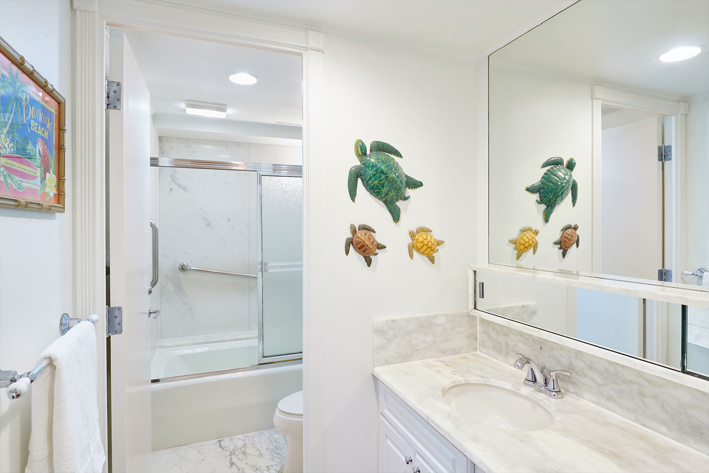 Studio Ocean View Bathroom