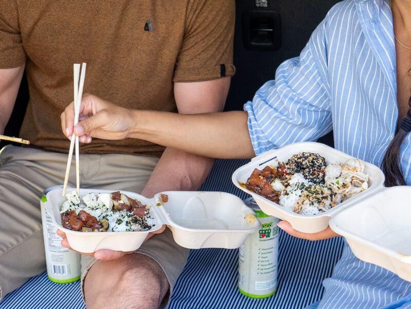 Food in to go containers